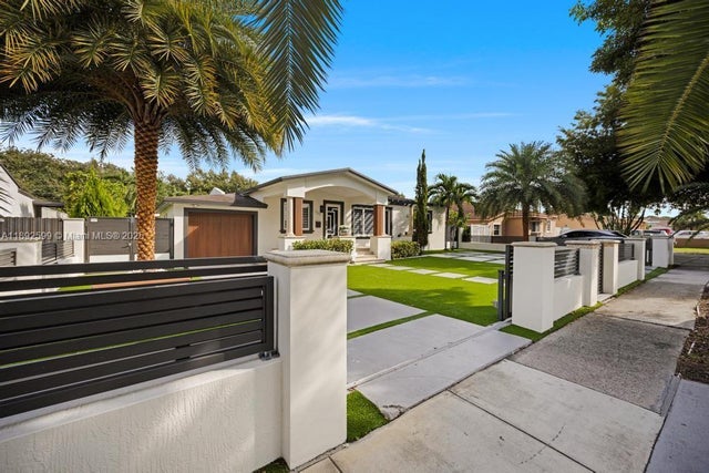 1 of 29 - 155 W 60th St, Hialeah, FL