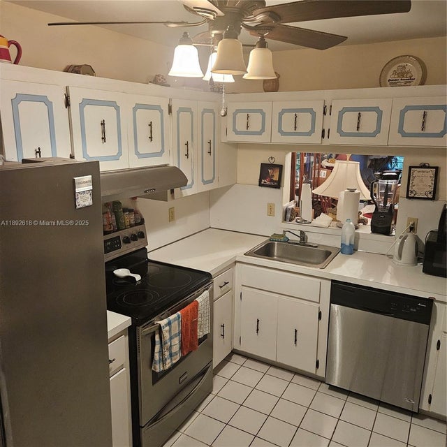 3 of 15 - 3571 Inverrary Dr 409, Lauderhill, FL