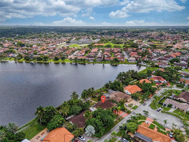 4 of 55 - 4521 Sw 146th Ct, Miami, FL