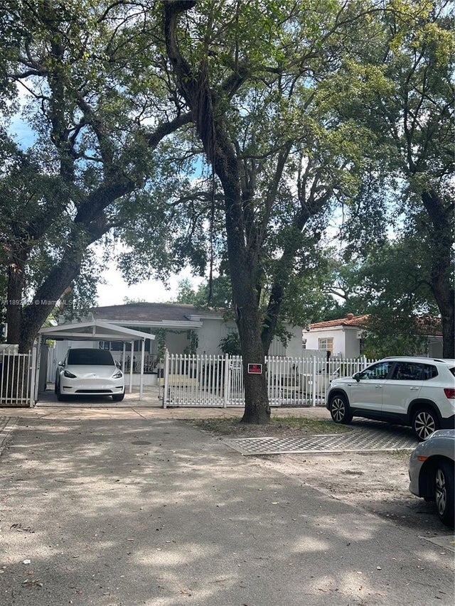1 of 18 - 1531 Nw 26th Ave, Miami, FL