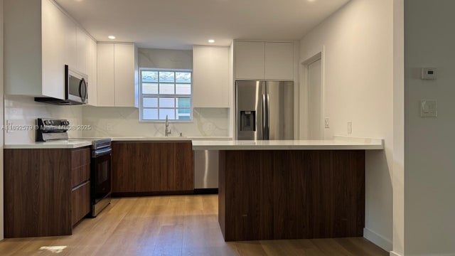 2 of 16 - 2642 Fillmore St, Hollywood, FL