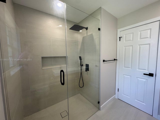 5 of 16 - 2642 Fillmore St, Hollywood, FL