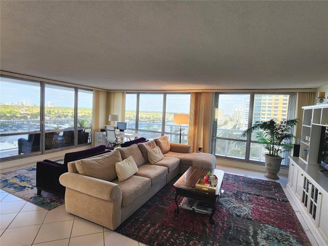 4 of 13 - 2751 S Ocean Dr 1001n, Hollywood, FL
