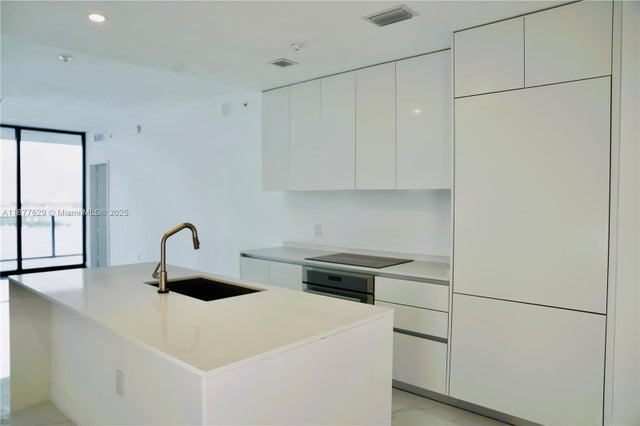 4 of 52 - 700 Ne 24th Street 1404, Miami, FL