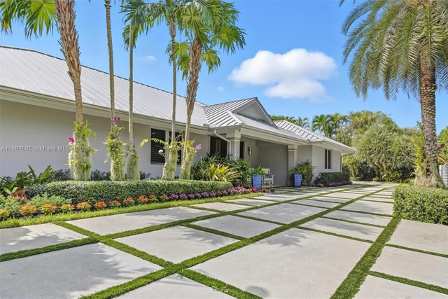 4 of 70 - 5800 Sw 99th Ter, Pinecrest, FL