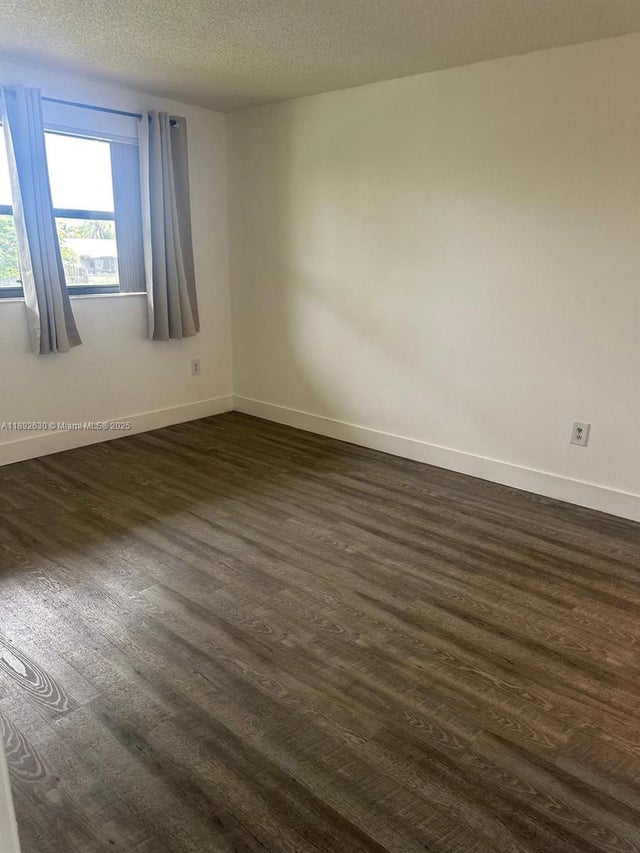 5 of 14 - 9941 Nob Hill Ln 9941, Sunrise, FL