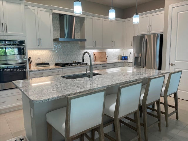 5 of 15 - 4960 Surfside Circle, Bradenton, FL