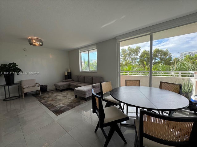4 of 31 - 2775 Ne 187th St 318, Aventura, FL