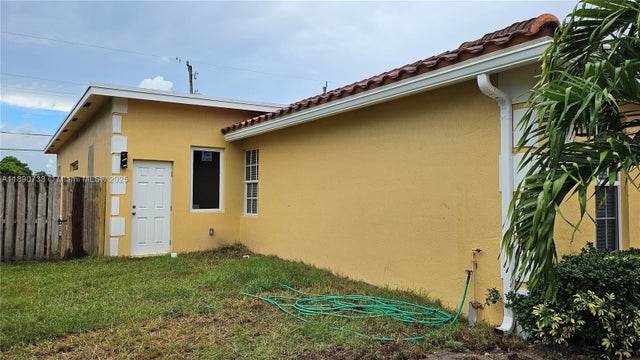 2 of 20 - 4585 Boatman St #20, Lake Worth, FL