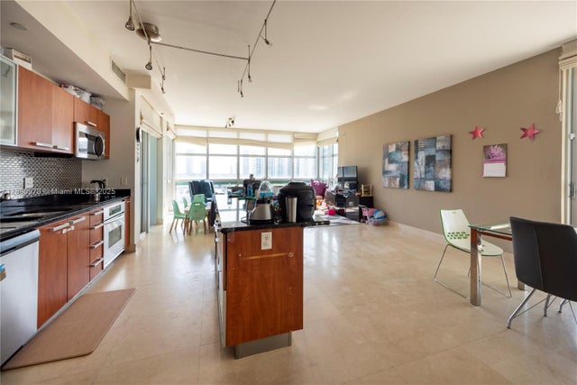 2 of 33 - 3131 Ne 188th St 2-808, Aventura, FL