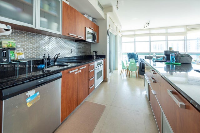 5 of 33 - 3131 Ne 188th St 2-808, Aventura, FL