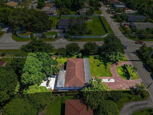 3 of 38 - 199 Ne 163rd St, Miami, FL