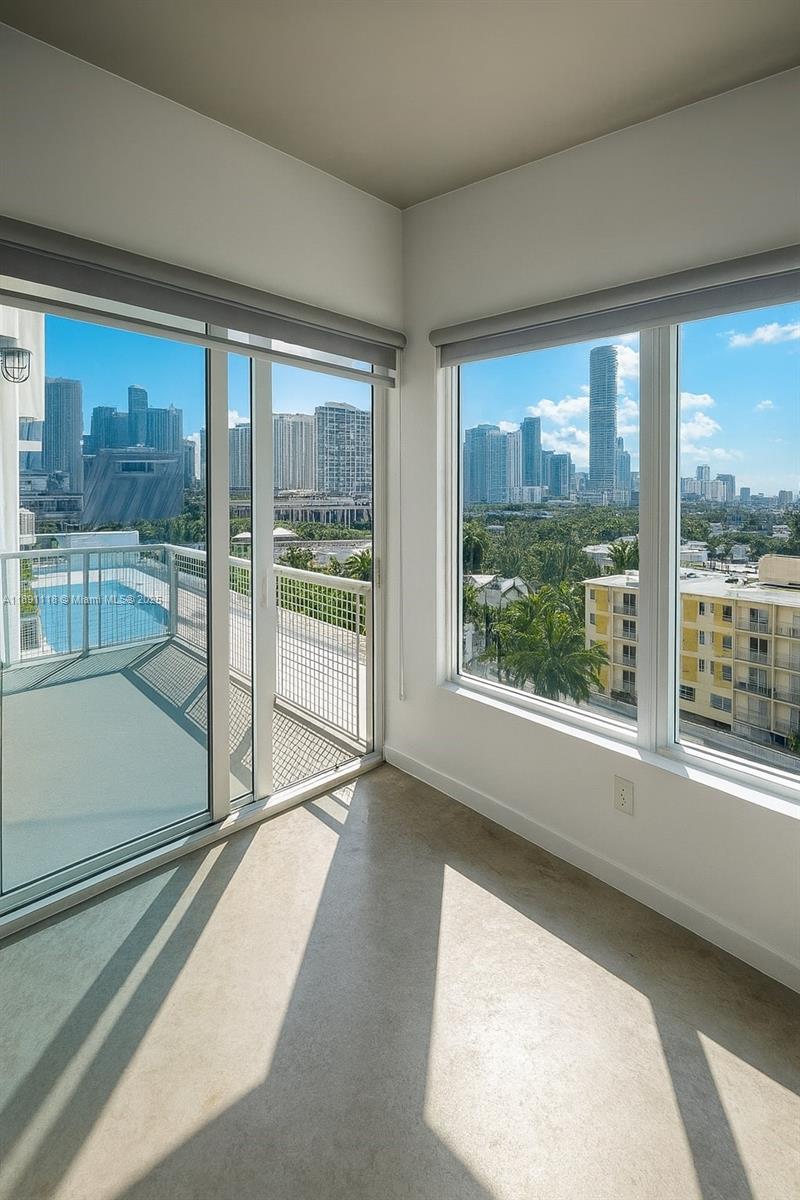 10 Sw South River Dr 811, Miami