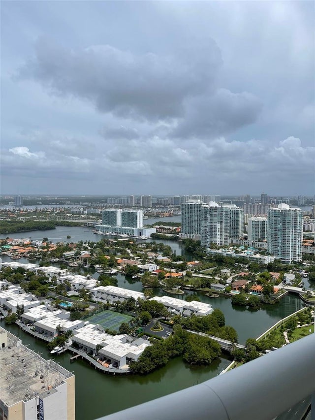 2 of 7 - 15901 Collins Ave 3405, Sunny Isles Beach, FL