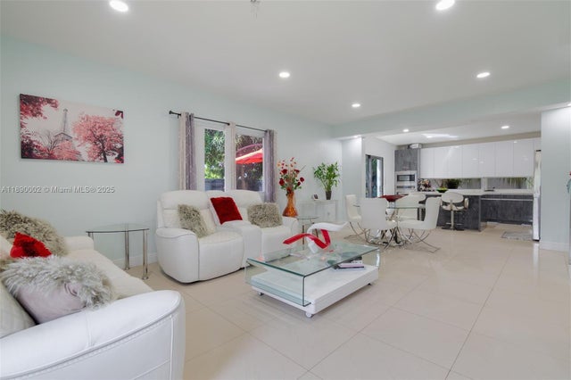 3 of 22 - 521 S Florida Mango Rd, West Palm Beach, FL