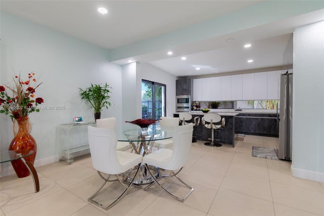 5 of 22 - 521 S Florida Mango Rd, West Palm Beach, FL