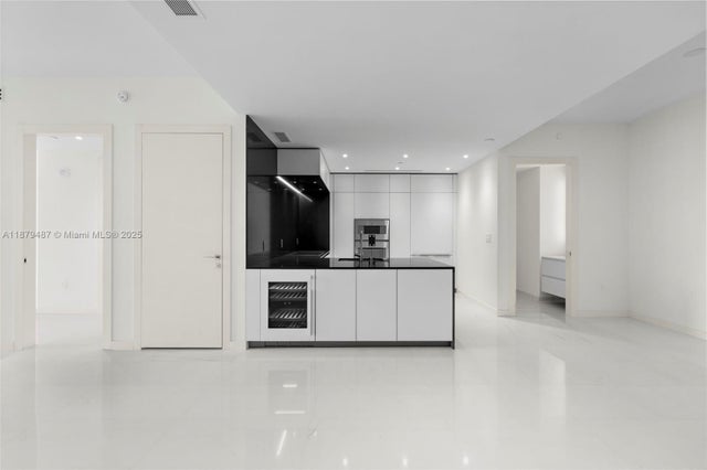 5 of 55 - 300 Biscayne Blvd Way 2409, Miami, FL