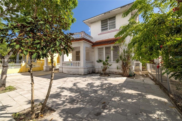 4 of 13 - 1338 Sw 14th St, Miami, FL