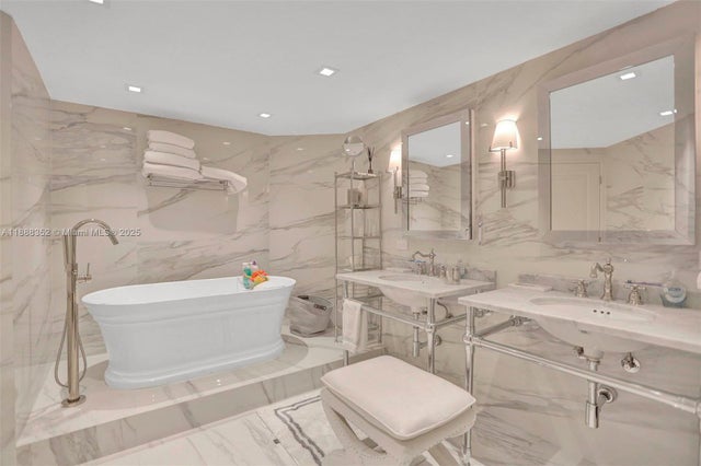 2 of 29 - 2000 Island Blvd 2207, Aventura, FL
