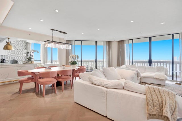 4 of 29 - 2000 Island Blvd 2207, Aventura, FL