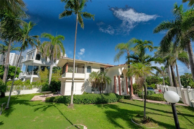 3 of 87 - 2701 N Atlantic Blvd, Fort Lauderdale, FL