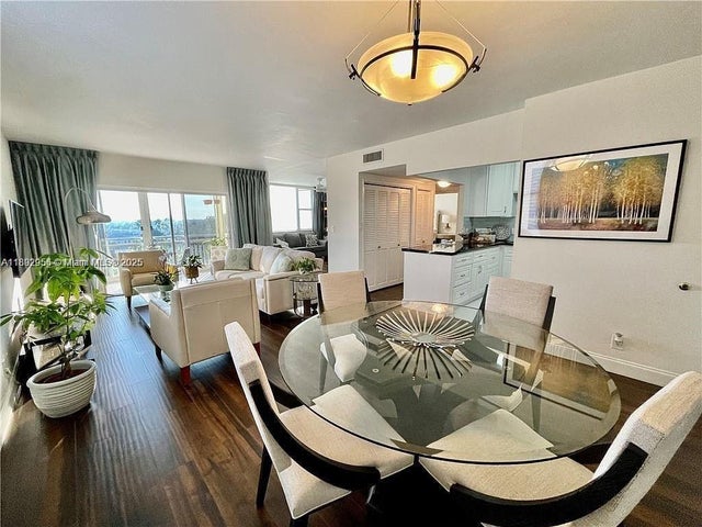 3 of 47 - 4400 Hillcrest Dr 601b, Hollywood, FL