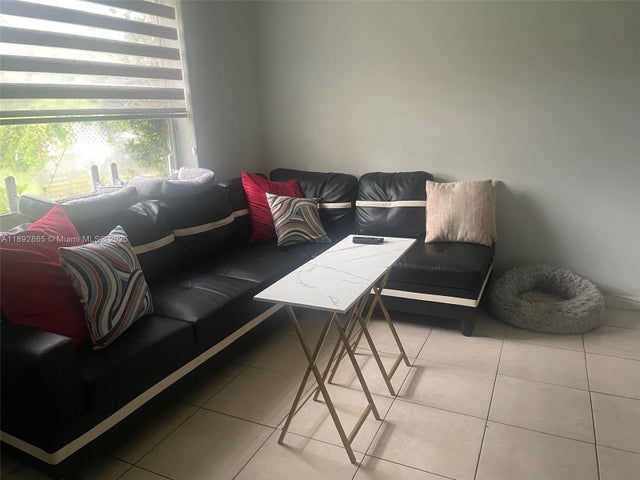 5 of 9 - 12030 N Miami Ave, North Miami, FL