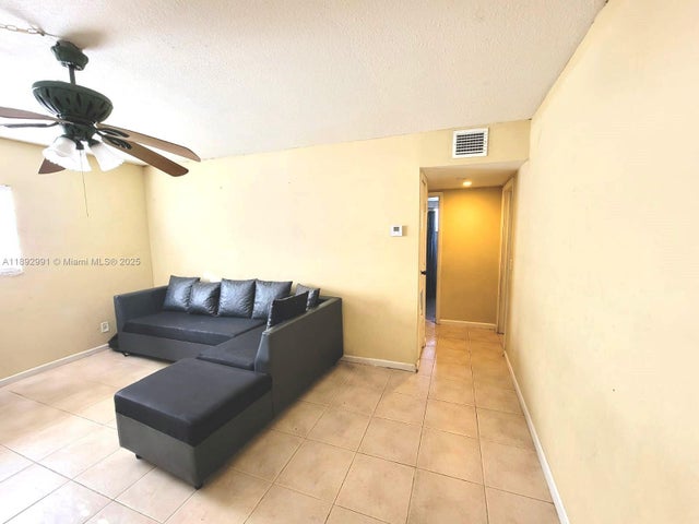 3 of 22 - 1829 N A St 50, Lake Worth, FL