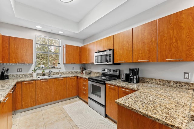 4 of 26 - 2344 Vintage Dr, Lighthouse Point, FL
