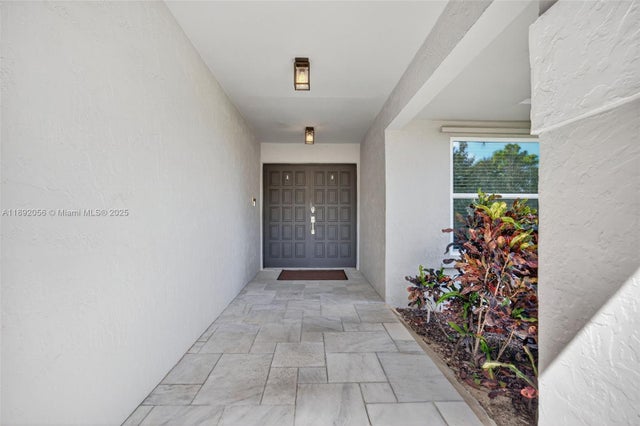4 of 52 - 17500 Sw 93rd Pl, Palmetto Bay, FL