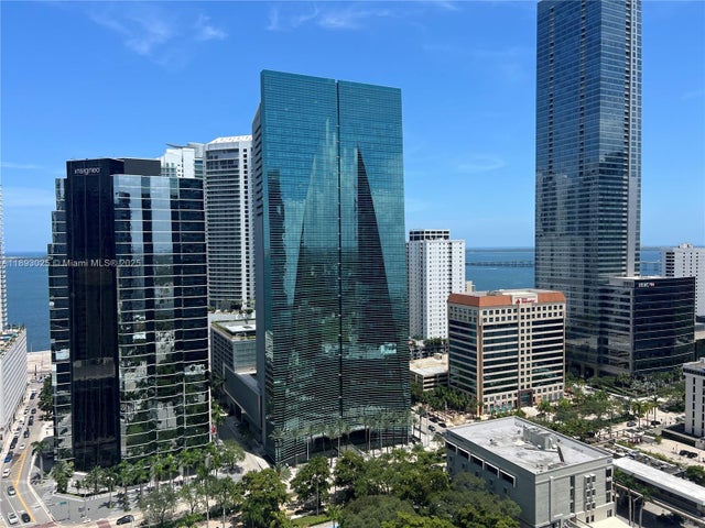 1 of 7 - 1250 S Miami Ave 2604, Miami, FL