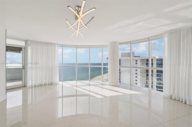 1 of 33 - 6301 Collins Ave 2203, Miami Beach, FL