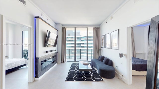 4 of 37 - 1300 S Miami Ave Ph5209, Miami, FL