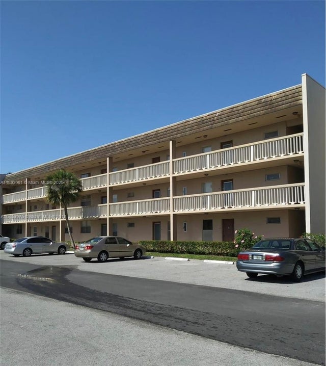 1 of 17 - 6150 Nw 62nd St 308, Tamarac, FL