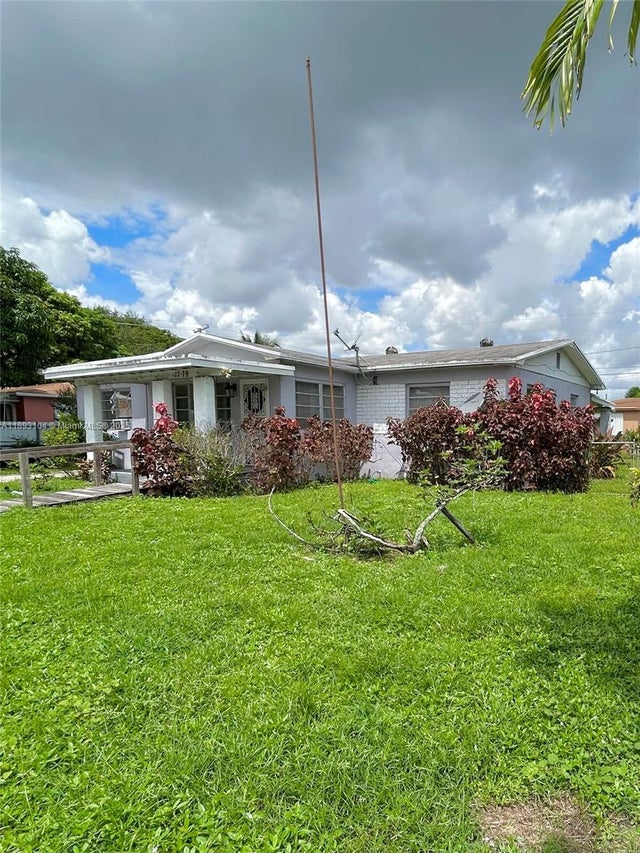 2 of 16 - 1779 Nw 90th St, Miami, FL