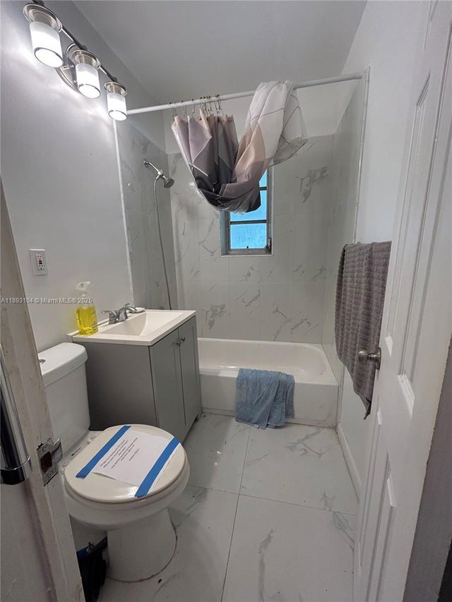 3 of 16 - 1779 Nw 90th St, Miami, FL