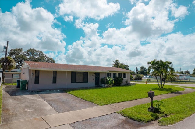 1 of 19 - 17911 Nw 42nd Pl, Miami Gardens, FL
