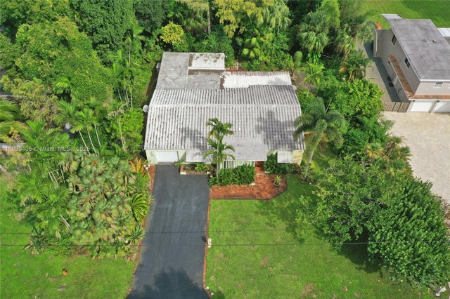 2 of 74 - 332 Bayberry Dr, Plantation, FL