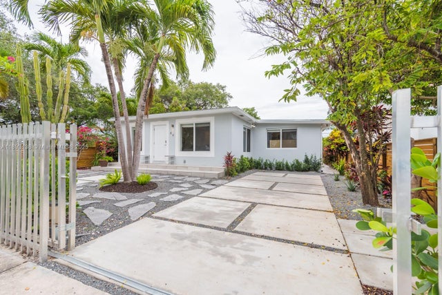 2 of 25 - 44 Nw 40th St, Miami, FL