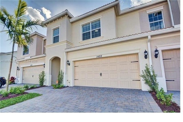 3 of 43 - 1422 Silk Oak Dr, Hollywood, FL