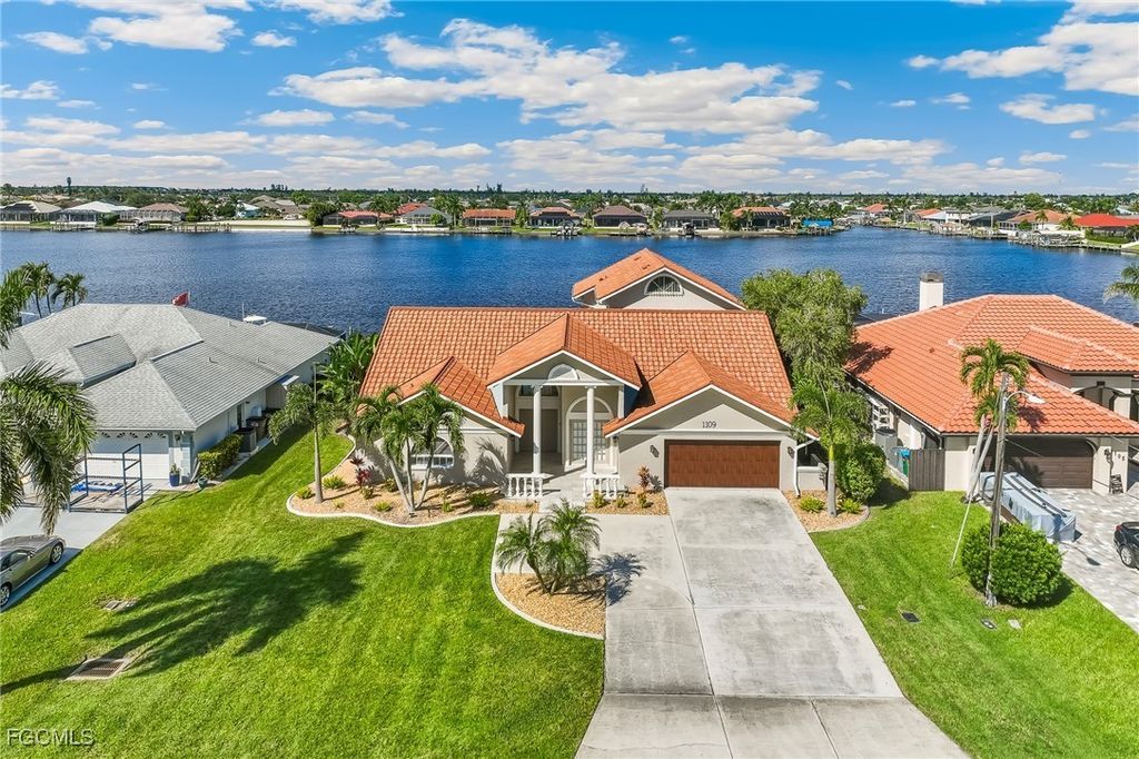 1109 Sw 44th St, CAPE CORAL