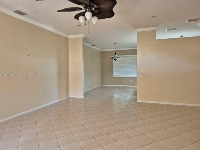 3 of 18 - 2902 Augusta Dr, Homestead, FL