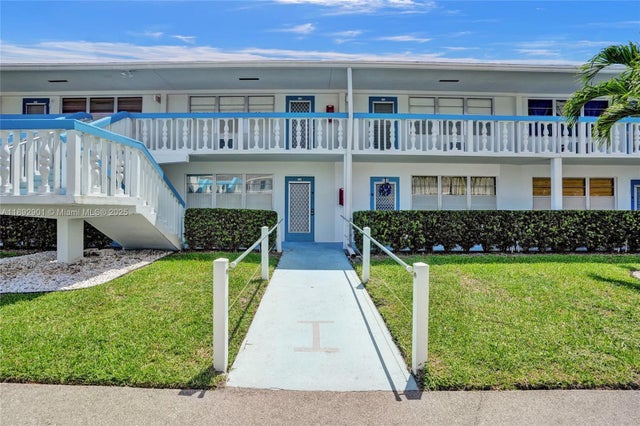 1 of 28 - 122 Oakridge I 122, Deerfield Beach, FL
