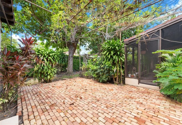 4 of 24 - 1522 Zuleta Ave, Coral Gables, FL