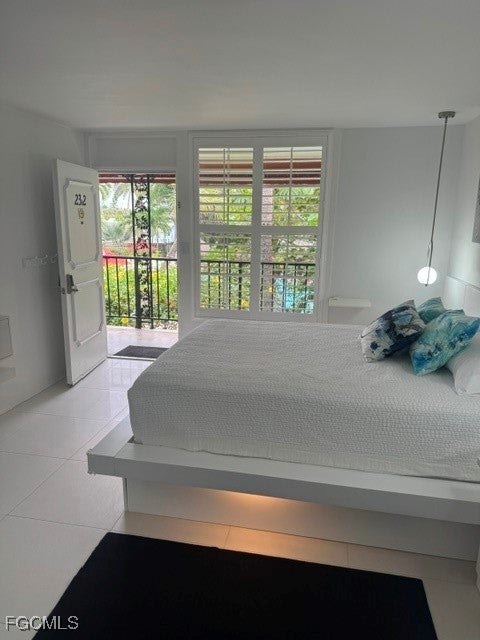 2555 9th St N 232, Naples