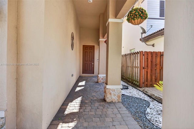 2 of 46 - 379 Ne 25th Ter, Homestead, FL