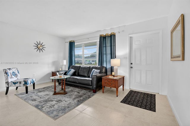 5 of 53 - 331 N 71st Ave, Hollywood, FL