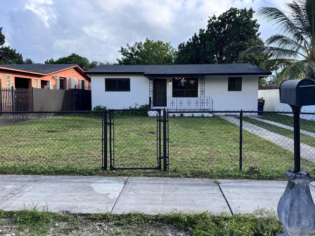 2 of 38 - 3040 Nw 96th St, Miami, FL