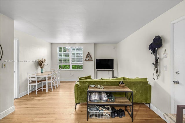 5 of 21 - 932 7th St 932a, Miami Beach, FL