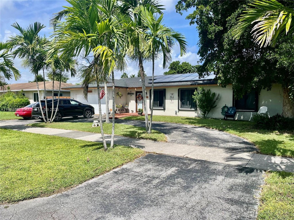 8111 Sw 205th St, Cutler Bay